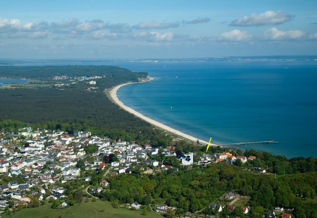 Ferien Unterm Reetdach In Goehren Gohren Bagian luar foto